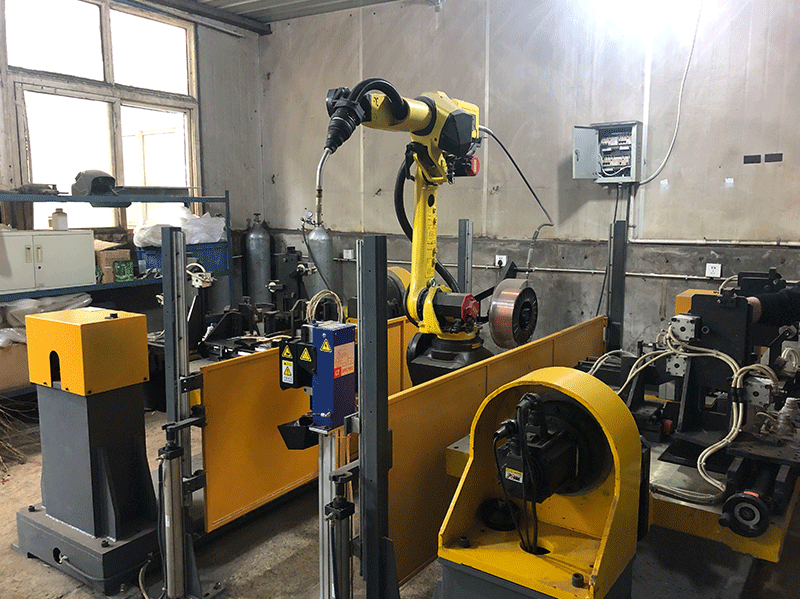 大巴攜門架焊接