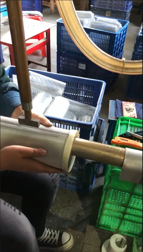 中頻點(diǎn)焊機(jī)-鋁網(wǎng)焊接