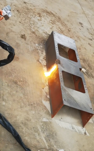 手持激光清洗機