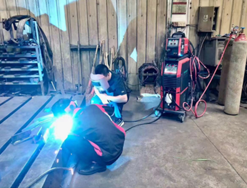 焊工焊接過程中出現(xiàn)粘電極是什么原因？